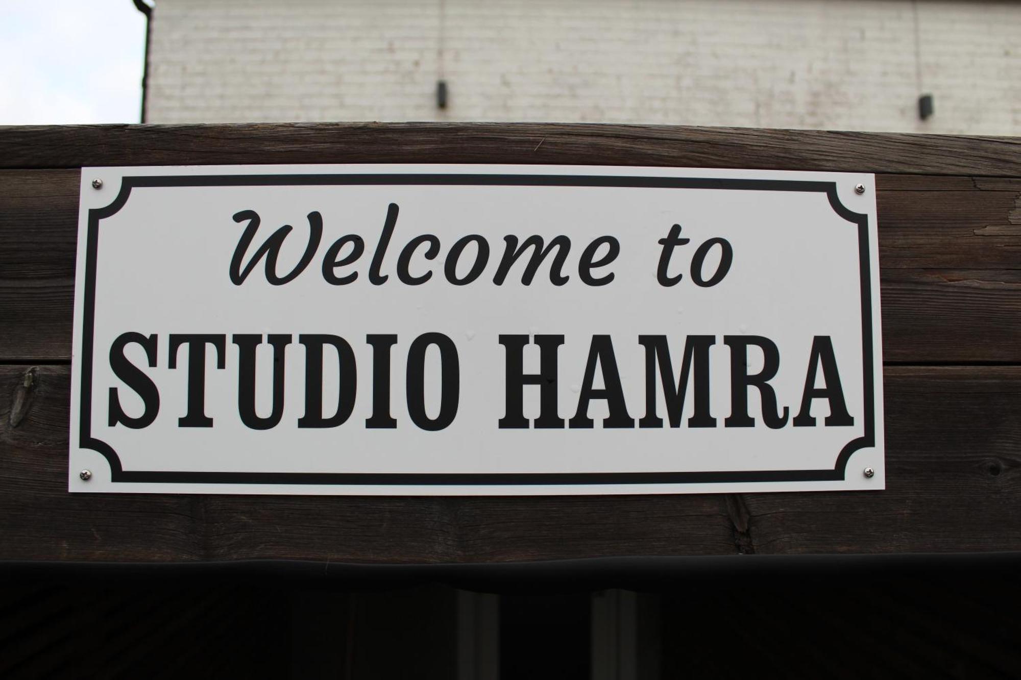 Studio Hamra Saro Luaran gambar